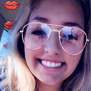 Meet your Posher, Lindsey